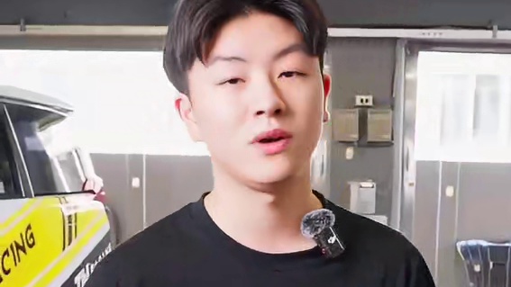 低兔热音社！ 
#廖洋玩车 #赛车手 #赛车手日常 #TWracing #d2racing