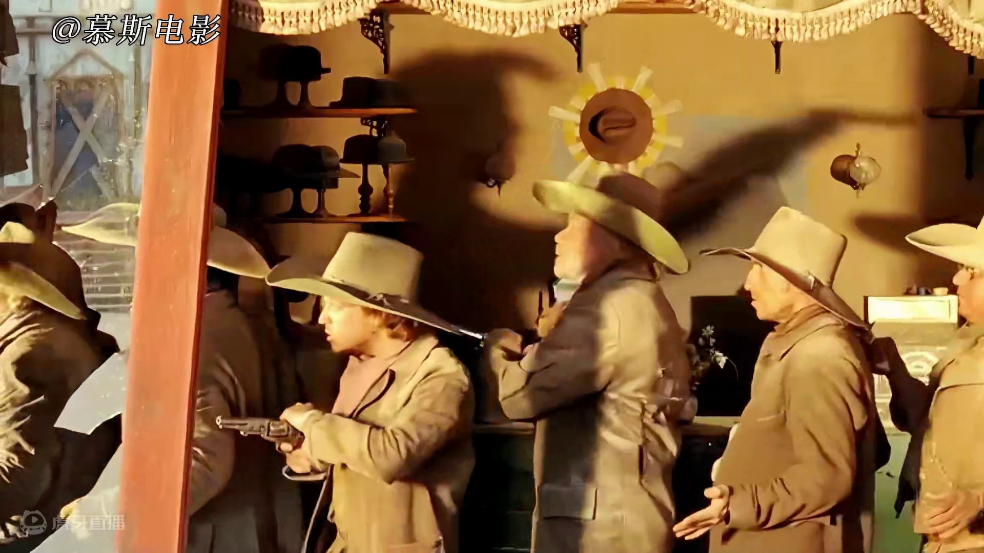 善良的牛仔屡遭欺凌，爆发后的他势不可挡，让极端组织彻底泪奔《幸运星卢克》2/3 #电影解说