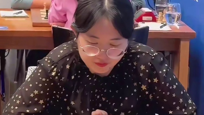 北京时间6月22日清晨，在美国圣路易斯进行的2024年凯恩斯杯女子国际象棋邀请赛结束了第八轮（即倒数