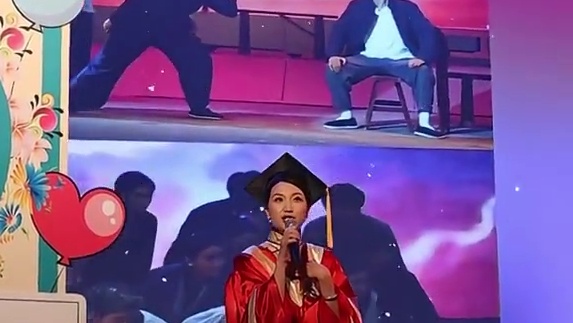 【四川电影电视学院2024年毕业典礼】 风吹来了盛夏，又吹着我们出发。#高考志愿  #四川电影电视学