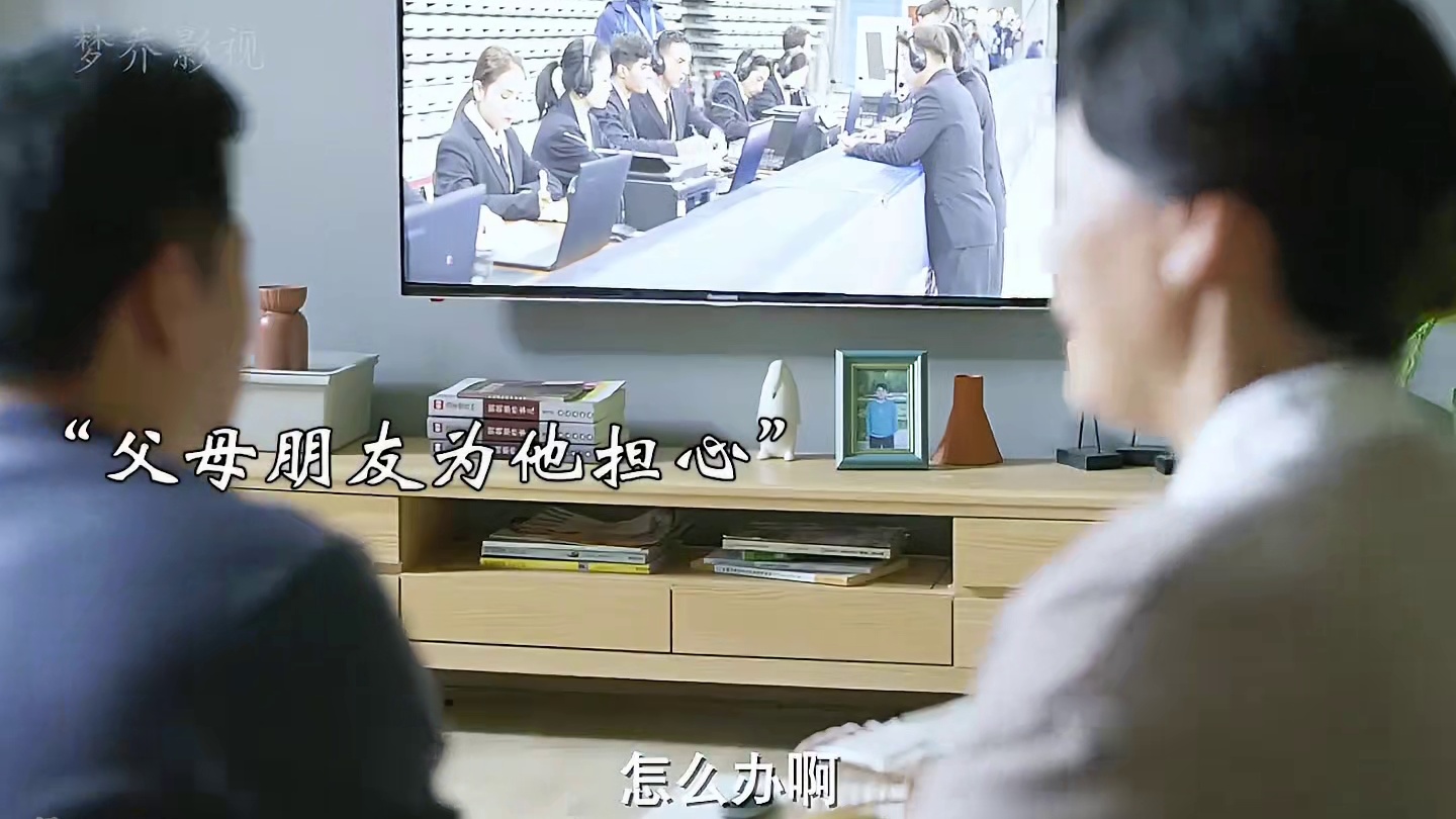 外籍选手公然肘击使坏  霸气中国选手立马教他做人...#因为一个片段看了整部剧  #意想不到的结局