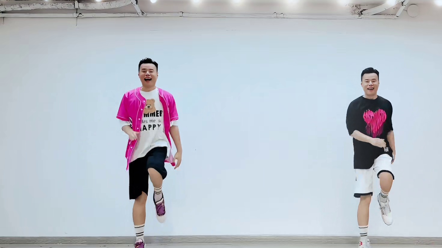 谁跳谁瘦 周深《少管我》欢乐燃脂舞减脂健身操 BGM 周深《少管我》#周深 #周深少管我 #跟着节奏