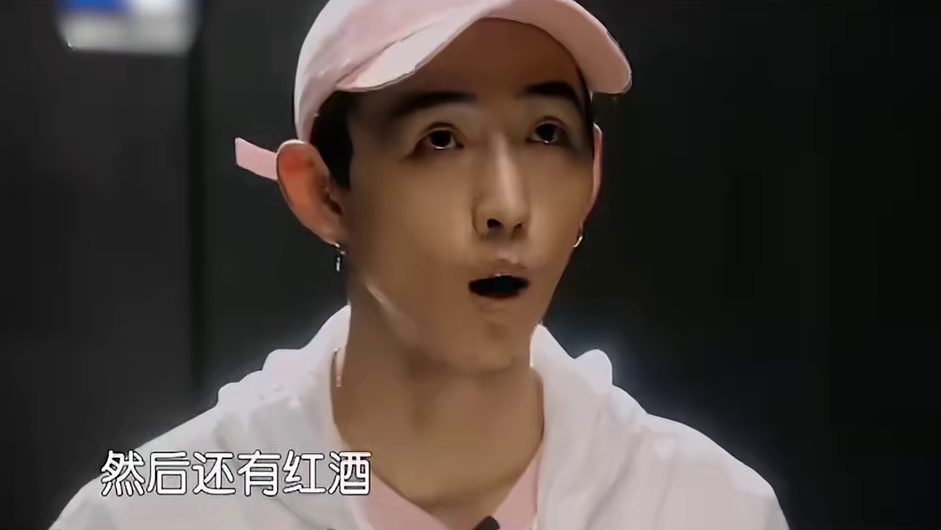 与心仪女主播约会，这个小哥的心机套路好深！2