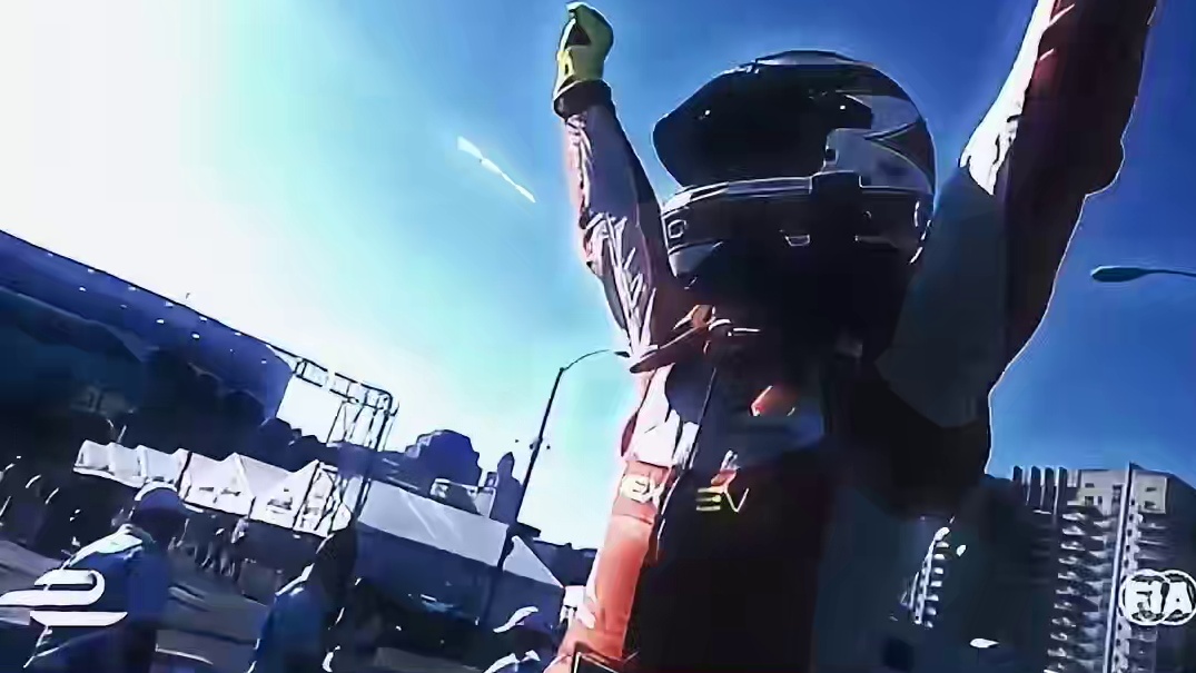 一条赛道，跨越35年，见证了皮奎特父子两个时代的生涯首胜#赛车 #FE电动方程式