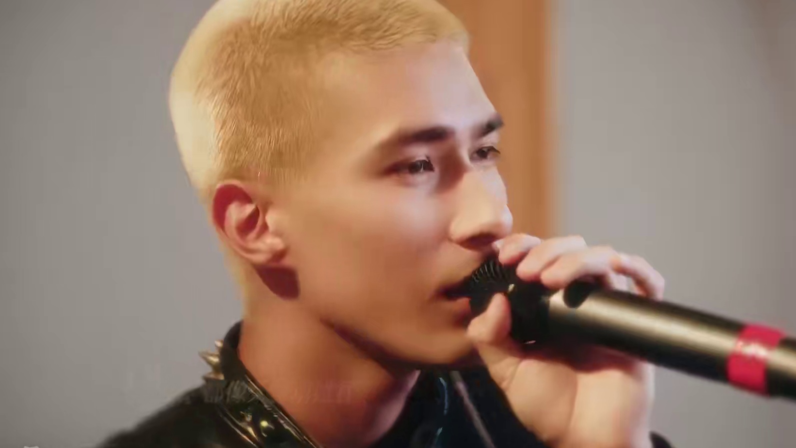 《梦想家园》明日公测！和米卡一起释放童心，自由绘梦 无论长到几岁，人生总会有不期而遇的惊喜，在这童真