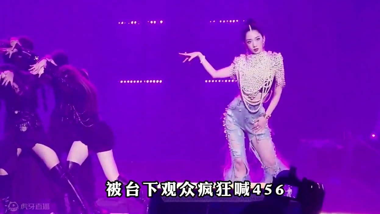 周传雄演唱会5大万人合唱，这才是我们心中的情歌教父吧 #周传雄念念不忘回响巡演 #音乐分享 #周传雄