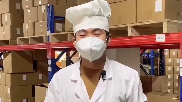 就是这么一家店，把拌饭做出了名堂，蟹黄拌饭就是他们的招牌菜系。 "#秘制酱料 #蟹黄 #调味料