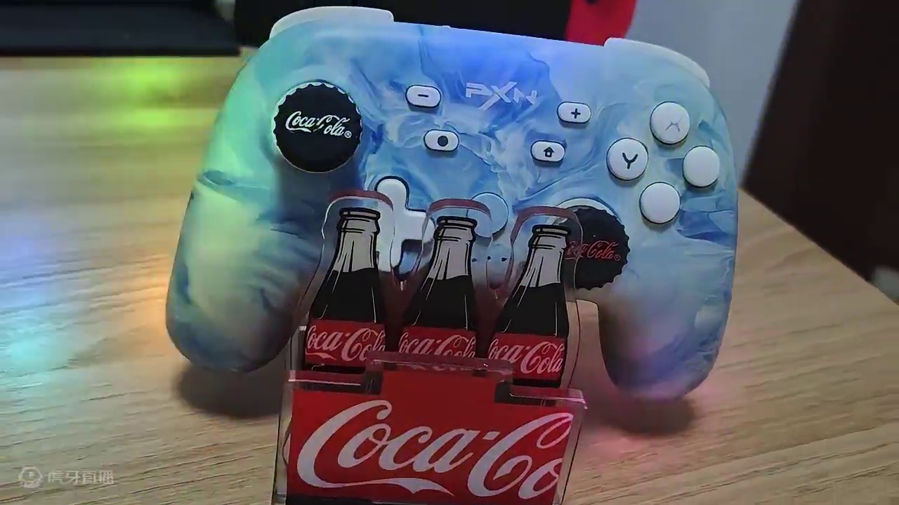 当可口可乐，遇见游戏手柄 一起度过愉快的夏日吧！ #SWITCH游戏手柄 #可口可乐 #SWITCH