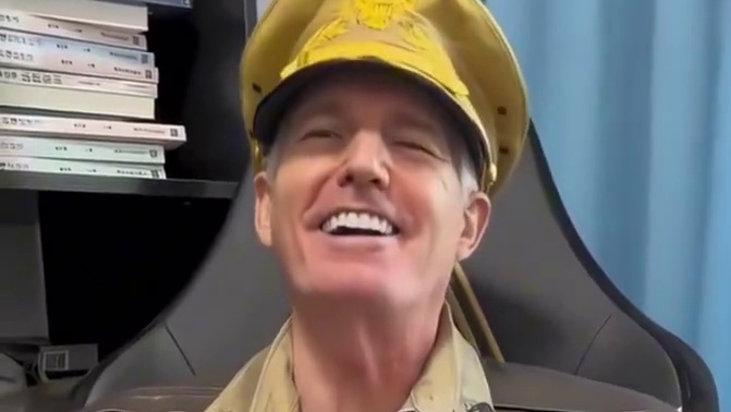 赏心悦目的“双月骑士”BOSS战，游戏运镜大师SunhiLegend最新力作，实在是太优雅了。#艾尔