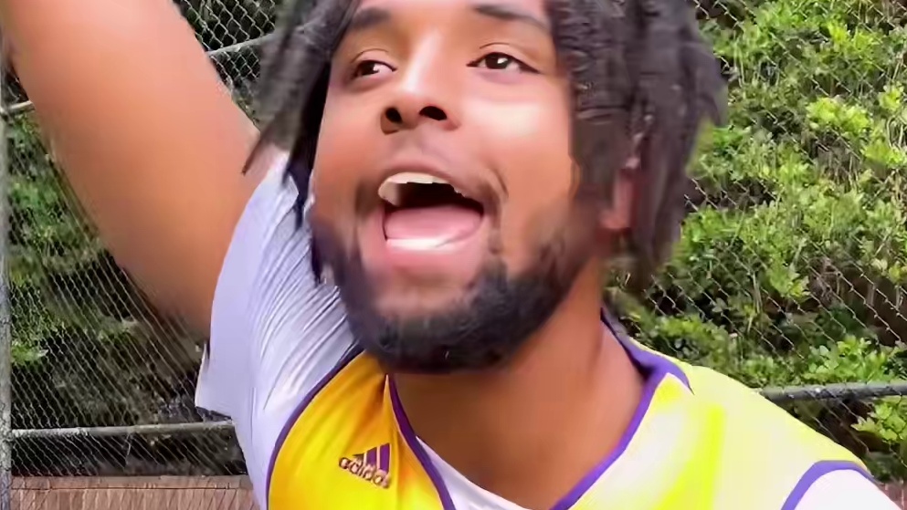 太会整活了！国外球迷演绎詹姆斯父亲同台的画面，最后三詹齐聚洛杉矶夜店！#詹姆斯 #搞笑NBA