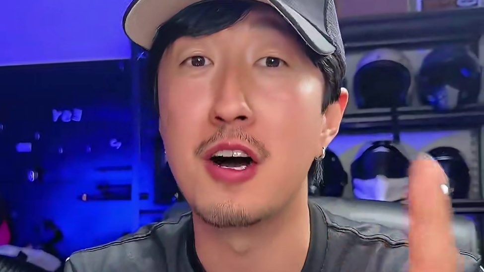 宗申收购隆鑫，钱江对线春风，今年有好戏！#摩托车 #无极机车 #qjmotor #春风动力 #爱机车