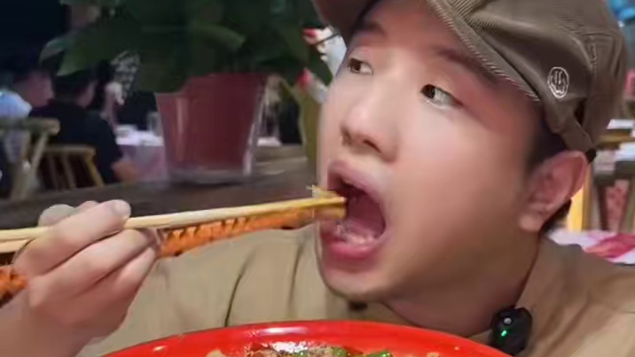 钱江世纪城的朋友们有口福啦！端爷夜宵大排档江湖菜烧烤应有尽有，重点是现在还有代金券太划算了！！#杭州