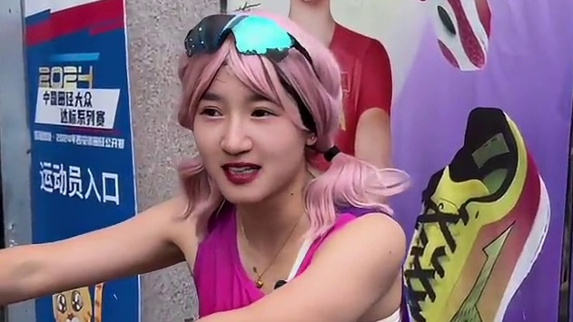 “你们觉得我能跑多久呢？ 3年没比过赛咯～又开心有激动的”#传递奔跑的力量 #百米赛跑