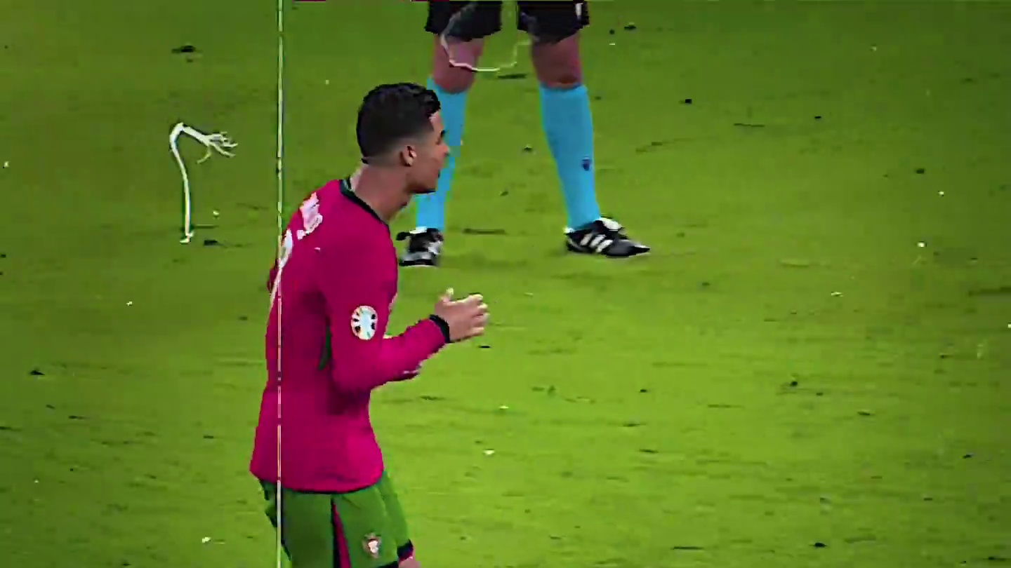 “六届欧洲杯，39岁的年纪，20年的岁月即逝，当你站在这里时，足球已不再仅仅是一项运动”#c罗 #葡