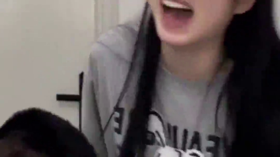 但凡慢一拍 高低都得交代在这#情侣日常 #反应力挑战 #游戏 #搞笑