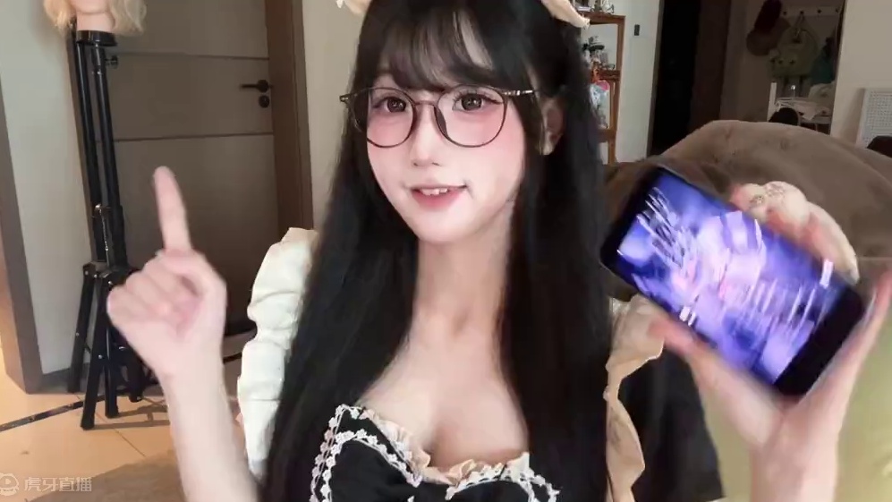 欢迎回家 废物主人 
#cos #绝区零 #鲨鱼妹 #变装cos #艾莲乔