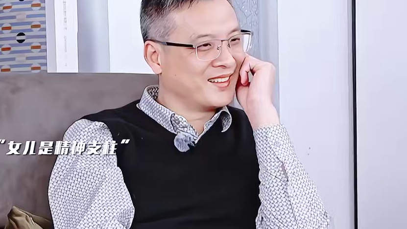 “女儿是我的精神支柱”晓晓和妈妈的关系一定超级好 情绪稳定的一家人 #卢昱晓