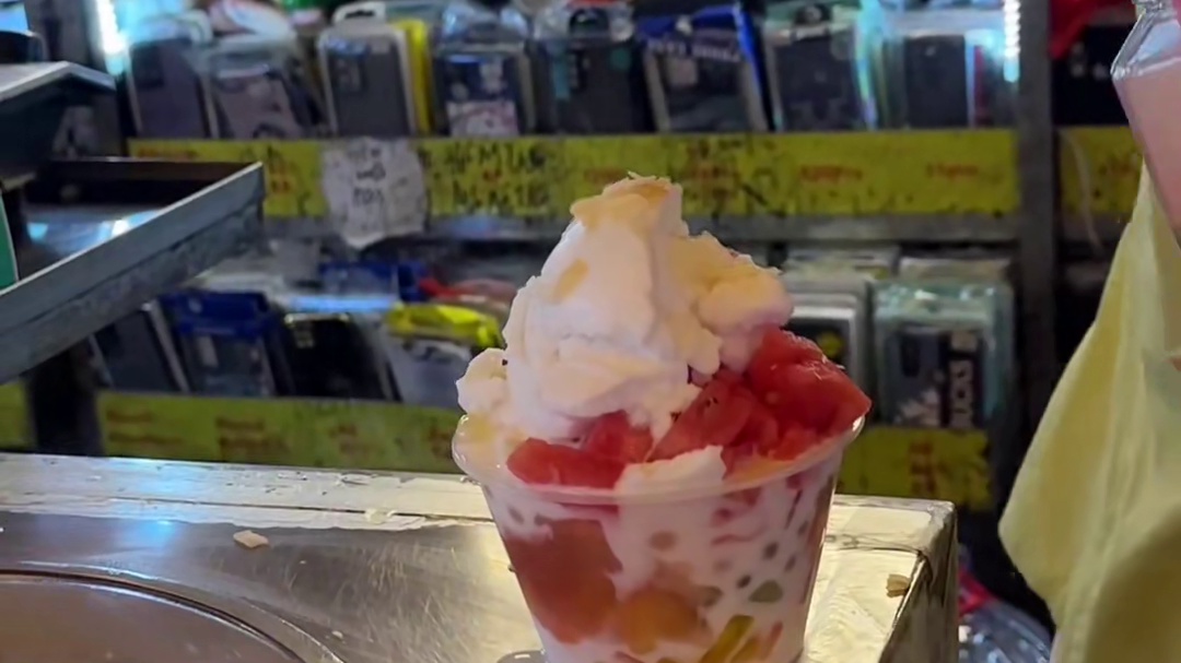 莲城夜市清补凉自助？芋泥都能随便加？40多种小料随便加，有你们喜欢吃的小料吗？ #莲城夜市 #自助 