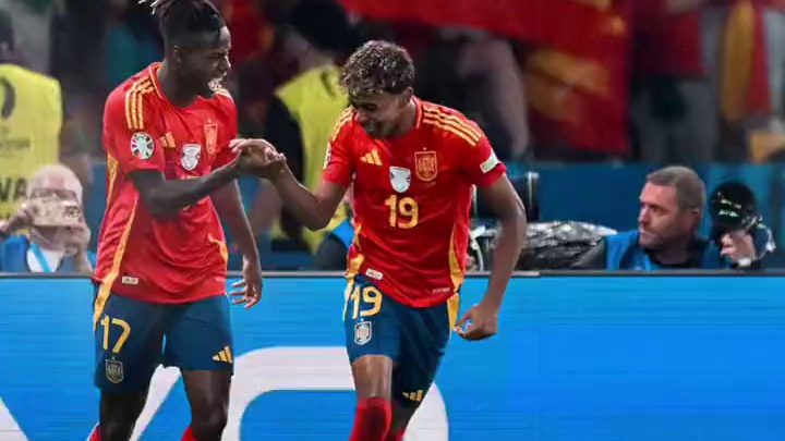 是你青春风暴厉害还是南门玄学厉害！？ 亚马尔vs南门！这对决多少有点大病#欧洲杯决赛 #西班牙队 #