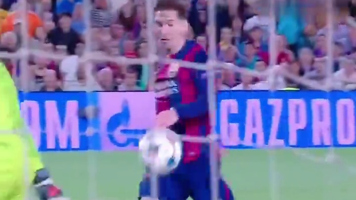 这赛季对梅西来说回忆太多了，晃倒博阿滕，拿球就是威胁，进球行如神迹。