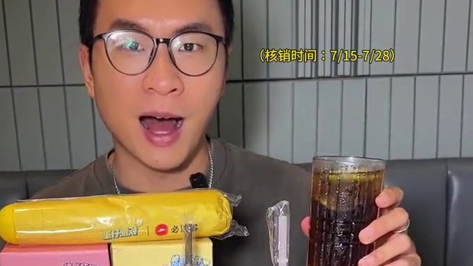 谁懂啊，必胜客居然和蛋仔派对联动啊，难怪宝贝天天喊去吃!! #蛋仔欢聚就来必胜客 #蛋仔派对 #蛋仔