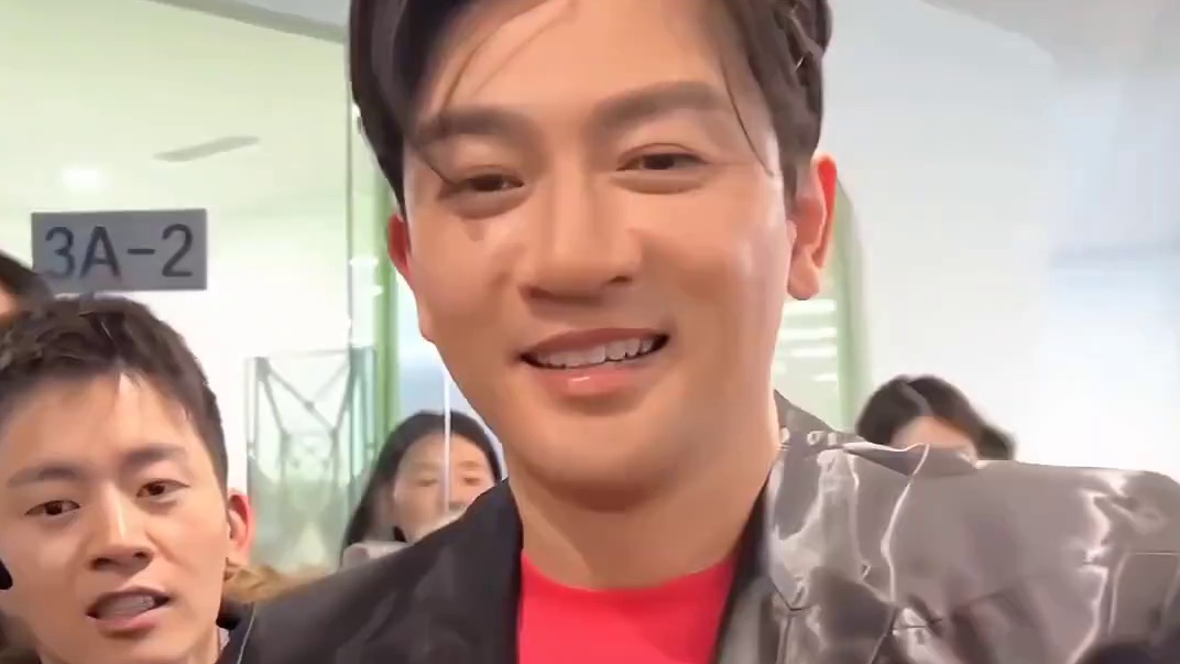 苏有朋，回答“何时结婚”