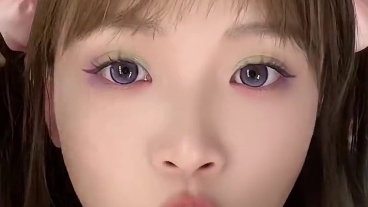 视频上戴的是“时光机”超超超超好看，戴着也很舒服#美瞳 #天后美瞳 #日抛