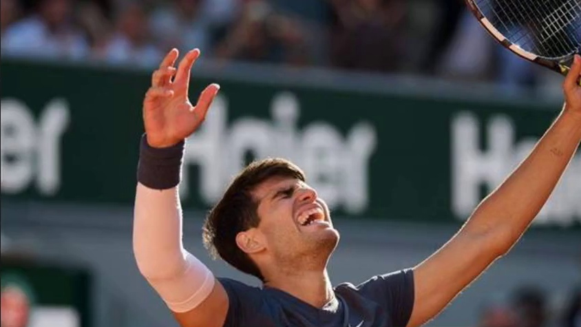 德约科维奇0-3惨败阿尔卡拉斯，三巨头时代正式落幕，新王登基 #网球 #网球集锦 #网球圈 #每日一