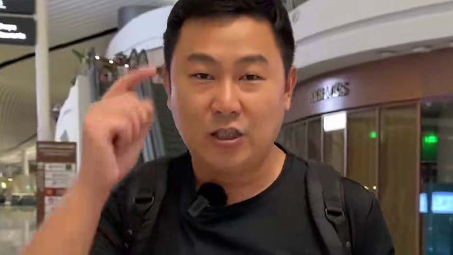 去重庆铜锣山寻找活了5亿年的桃花水母，指北针无故失灵，麻袋里面装的到底是什么？#潜行中国 #祺哥潜水