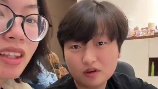 意想不到的结尾… #搞笑 #室友 #发疯日常#彩棠妆前乳