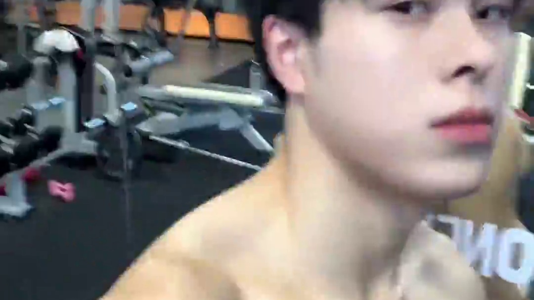 阿疯挑战用2000元刮刮乐换北京烤鸭吃到爽 #省饭课代表 #北京烤鸭 #刮刮乐 #谁懂这一口的好吃程