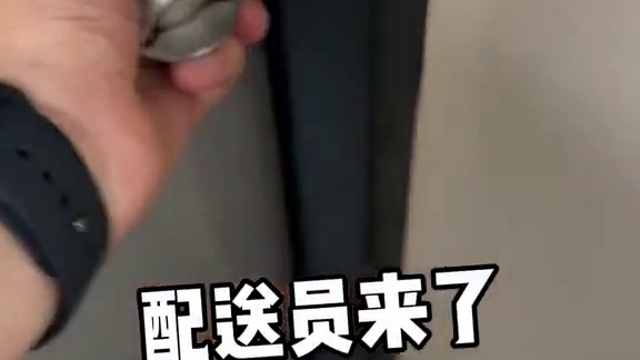 韩国便利店巨无霸系列又来喽～ 这次是铁盆大冷面！ 兄弟们。但是评分。。。
#千万生