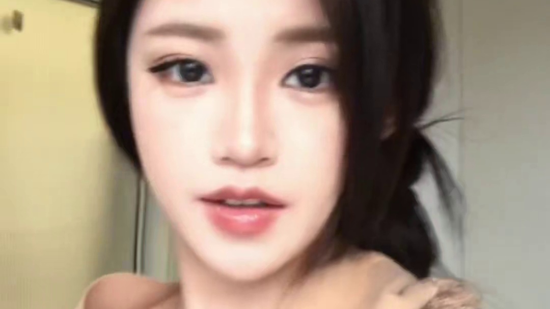 看起来底子就不错的古早立绘妆  学！ #暑假0基础淡妆跟练 #美妆模范生