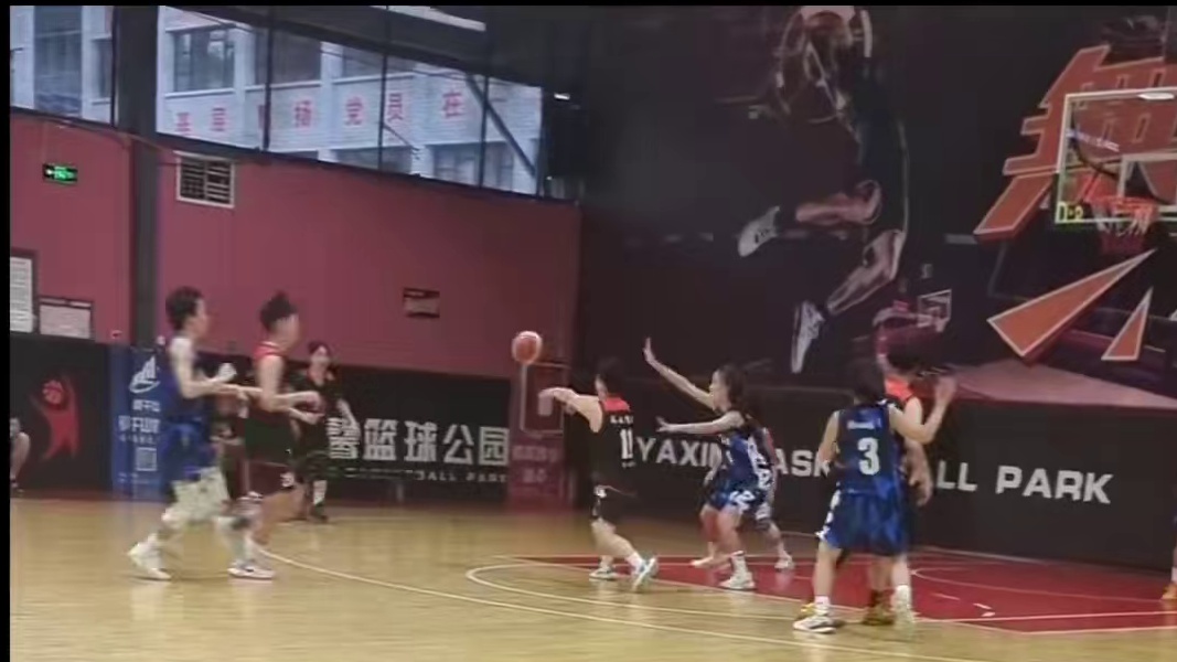 黄维王蜜们的对决百看不厌。#古蔺篮球 #古蔺女篮 #古蔺俱乐部篮球联赛 #打篮球的女生