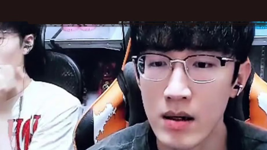 新出的时装大家觉得咋样？ #逆水寒手游 #我浮夸真的要强 #逆水寒全民制作人 #逆水寒手游新赛年