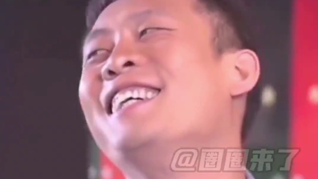 哈哈哈哈哈不放过任何一个运动的机会（来源：开小差）