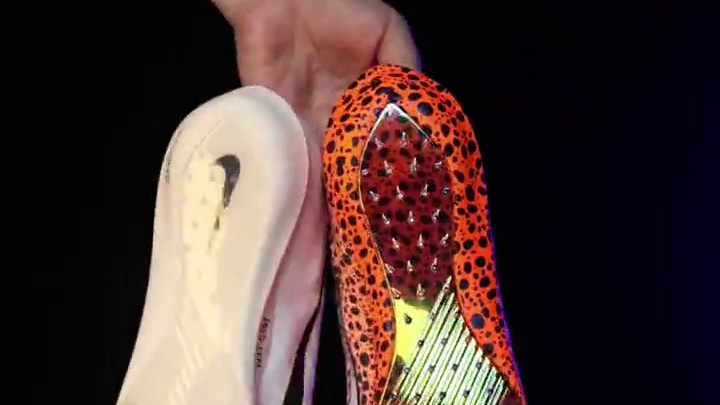 这是不是每个体育生都想拥有的一双钉鞋？Maxfly二代巴黎奥运限定豹纹配色VS基础配色 #Maxfl