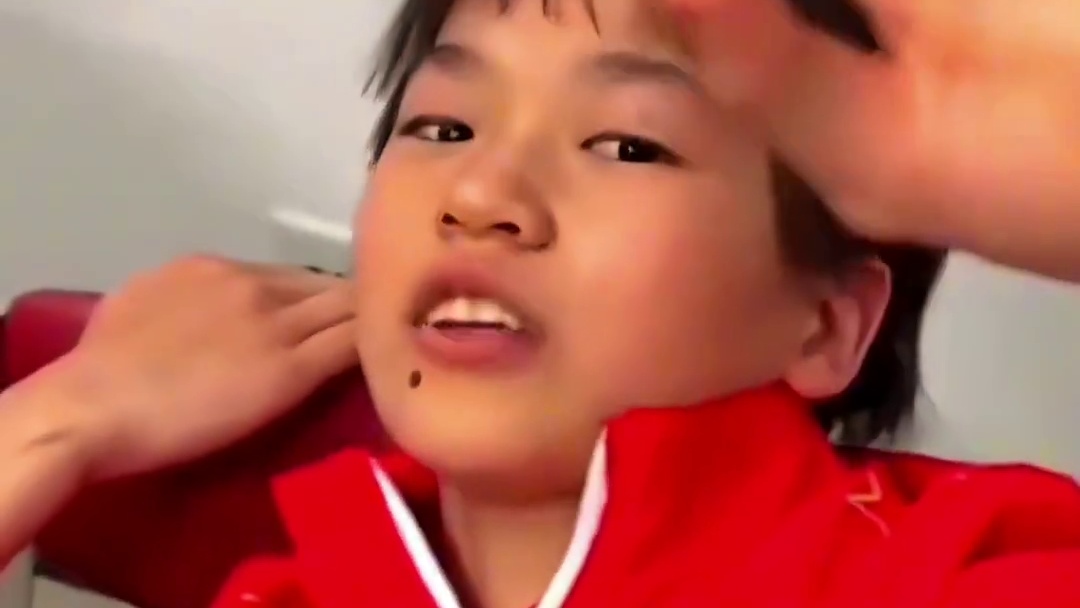 婵宝出征巴黎，教练给利是祝福婵宝卫冕冠军