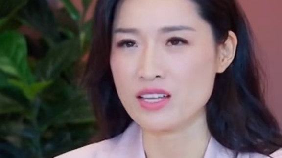 谁说巴黎不会出现奇迹，罗雪娟雅典奥运会逆袭夺冠回顾，期待中国游泳健儿创造巴黎奇迹#巴黎奥运会 #中国