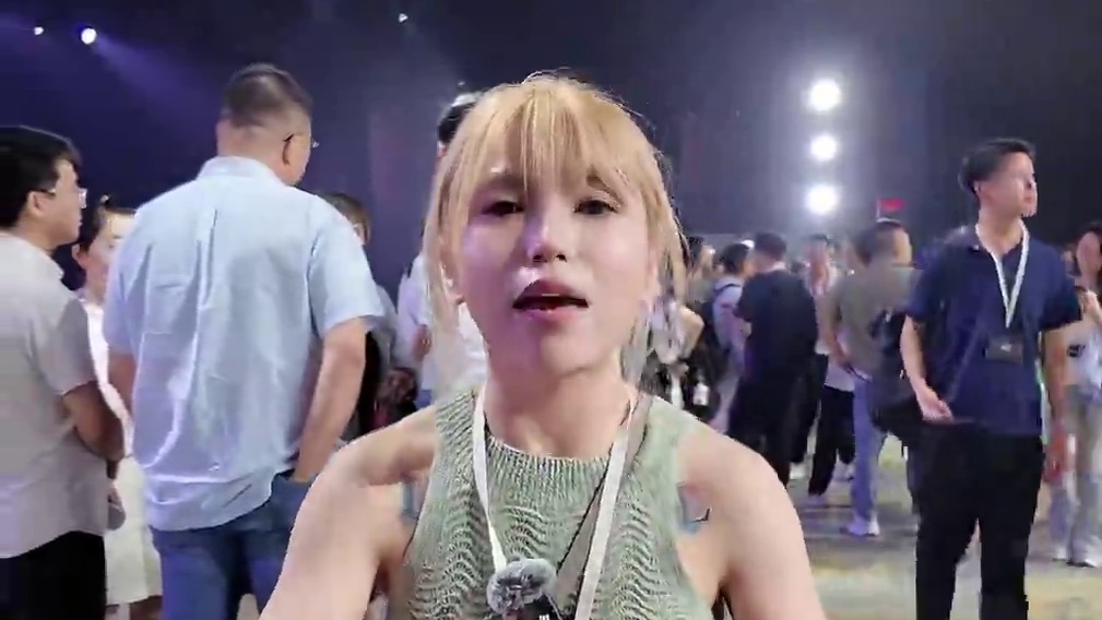 一分三十秒带你速看#全新极氪009  发布会！ 这次选择在香港发布，可见极氪对全球市场的重视！#极氪