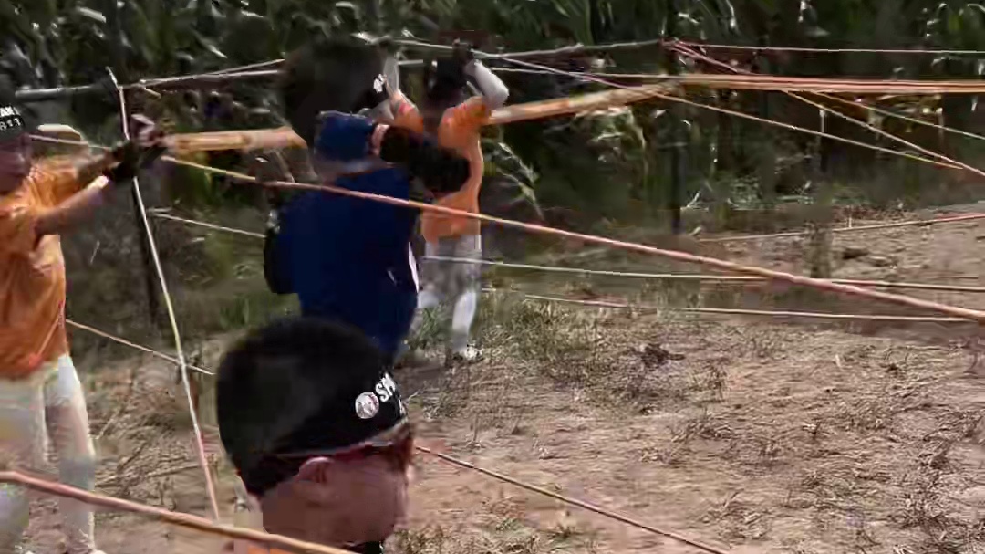 人生没有白走的路 每一步都算数 记录 4 岁星仔第一次参加斯巴达 3.1km 18 个障碍 勇敢 战