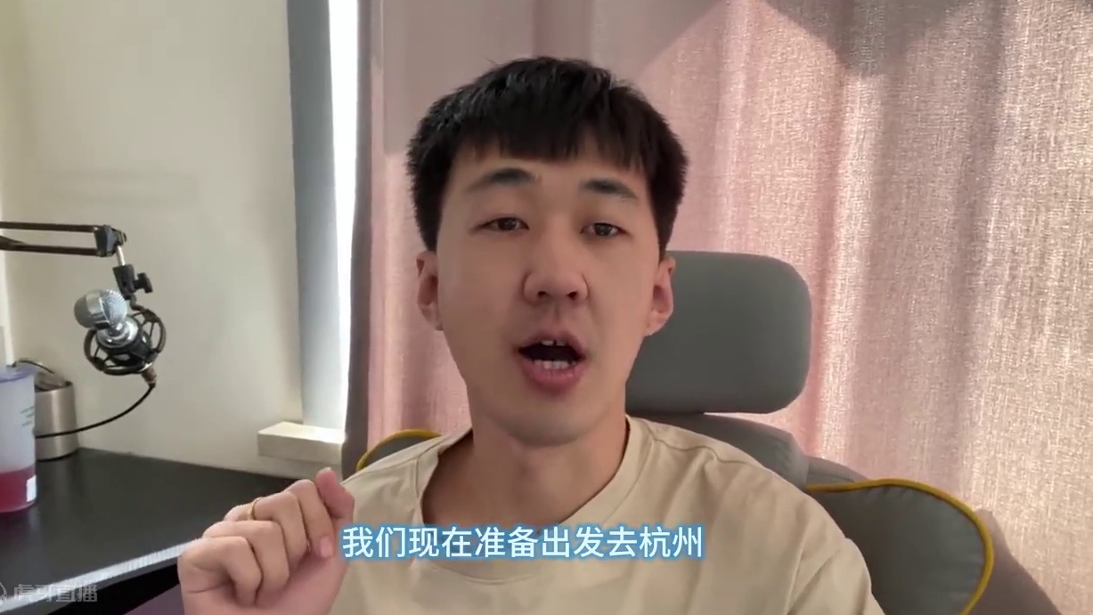 命运方舟直击线下盛典，有没有你熟悉的UP主 #命运方舟一周年 #命运方舟 #寻找命运方舟最有才的你 