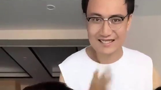 全军覆没 #老猫牛楠 #抓鸭子 #内容过于真实