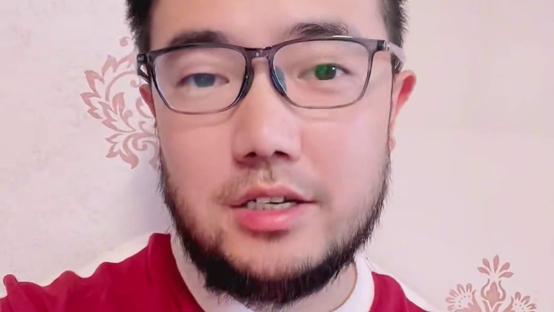 韦世豪被足协禁赛四场，他的动作和克雷桑区别在哪？#韦世豪 #克雷桑 #潘谈中超 #山东泰山 #成都蓉