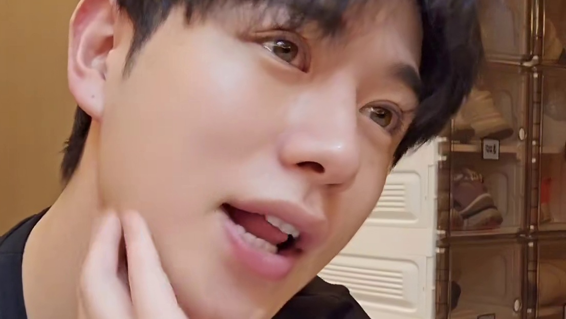 【童锦程】兄弟们觉得我不是公司最帅的男人？