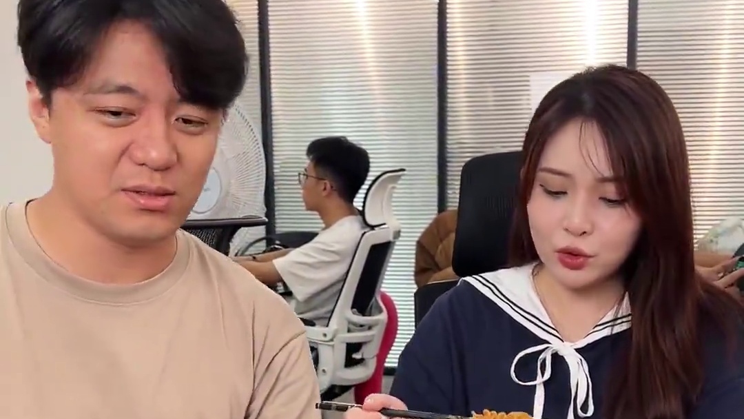 这个#热干面 就和武汉当地吃到的味道一样，芝麻酱粒粒分明 #这一碗好过瘾 #速食美食