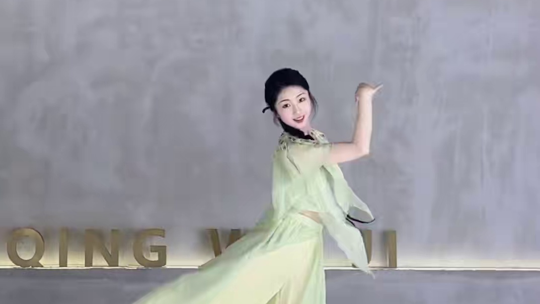 “瞬间也能是永远” #古典舞 #舞蹈 #国风古韵 #翻跳 #只若初见