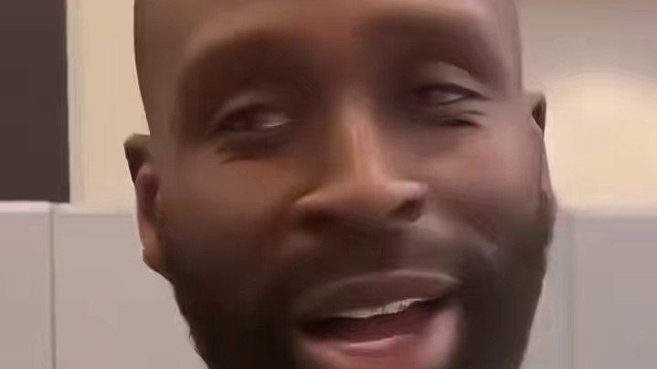 塞内加尔乒乓球主教练直言最喜欢樊振东，并且想和樊振东打一场比赛，希望这位主教练能追星成功！也祝樊振东