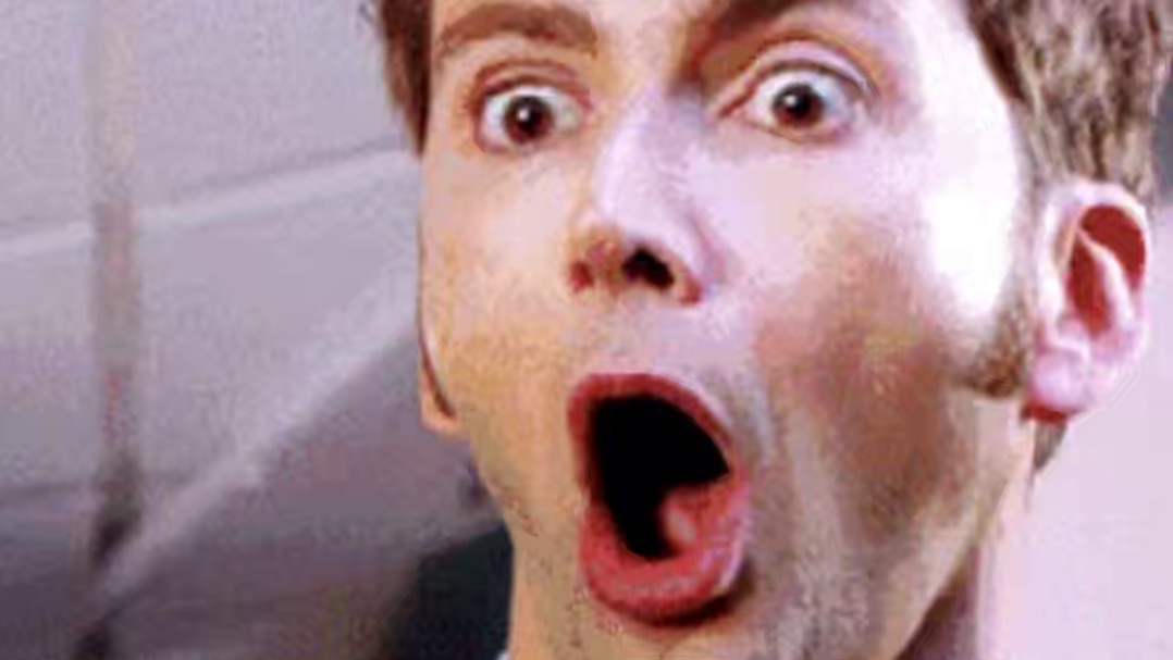 鱼：不造啊，听说有吃的我就来了 #鱼 #万万没想到