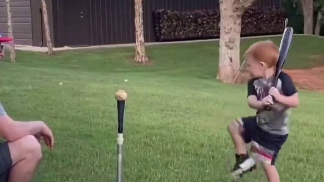 人类幼崽的倒霉瞬间 #人类幼崽 #倒霉蛋 #搞笑 #看一遍笑一遍 #专治不开心